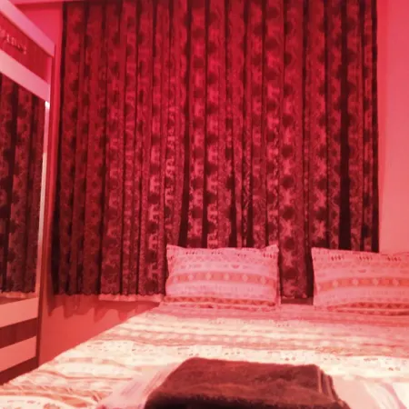 בית אירוח Kpz Homestay Sleeping אנטליה